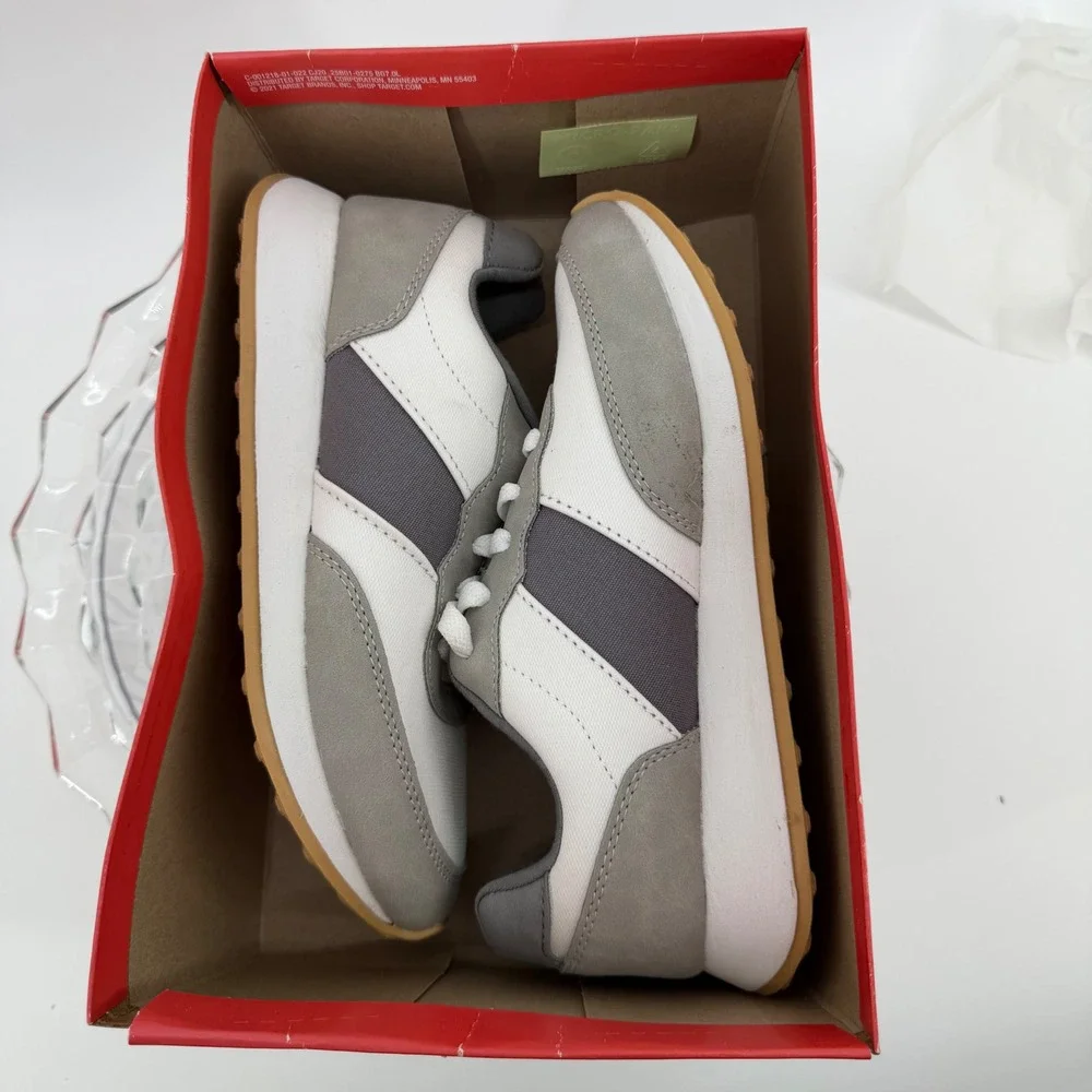 Cat & Jack Brock Kids Size 4 Gray White Athletic Sneakers Shoes New 093 04 0332